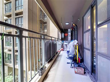 万科天誉花园（二期）-阳台