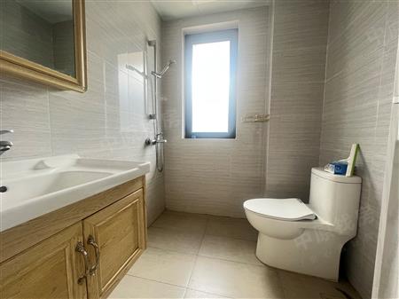 蓝郡公馆大厦-卫生间