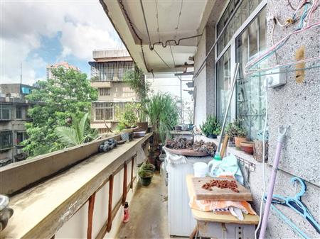 128号大院住宅楼-阳台