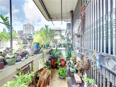 128号大院住宅楼-阳台