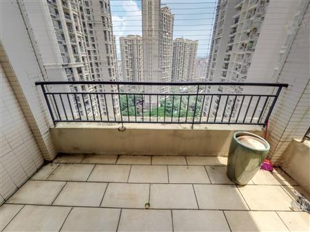 中海西岸华府北区-阳台