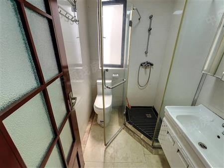 中海西岸华府北区-卫生间