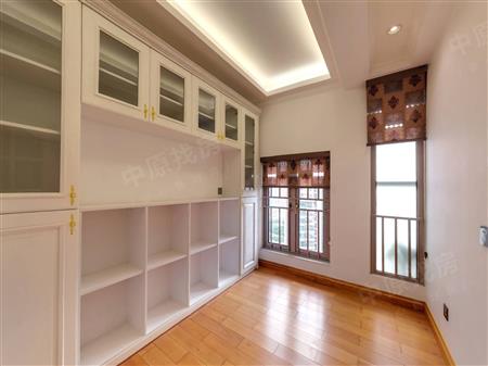 皇御苑五期-次卧