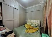 又一村花园-主卧