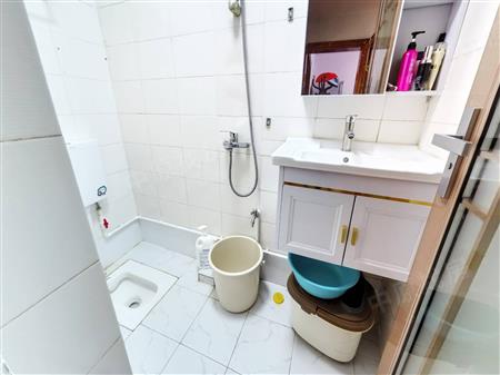 75区商住楼-卫生间