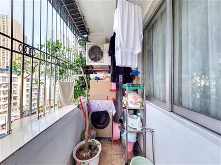 75区商住楼-阳台