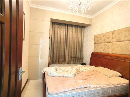 百仕达东郡-次卧