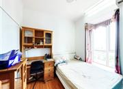 中泰燕南名庭-次卧