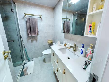 翠拥华庭-卫生间
