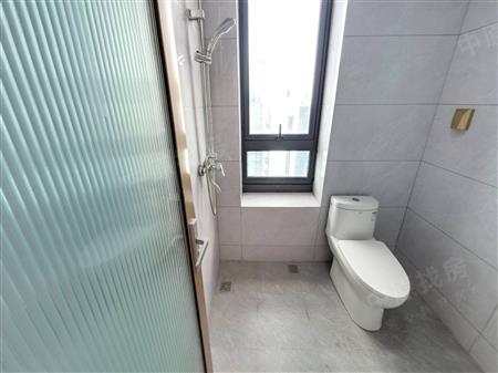 中粮大悦城-卫生间