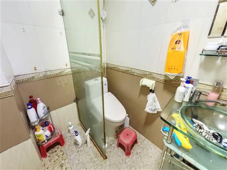 新银座华庭-卫生间