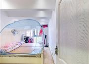 蓝郡左岸花园-次卧