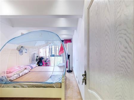 蓝郡左岸花园-次卧