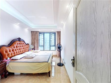 蓝郡左岸花园-次卧