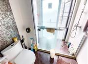 宏发领域-卫生间