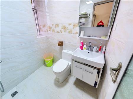 金城华庭-卫生间