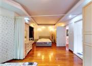 浪琴屿花园-主卧