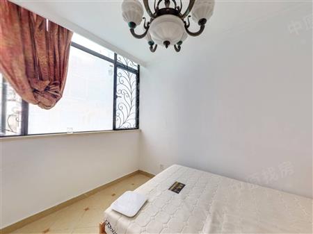 泰华阳光海-次卧