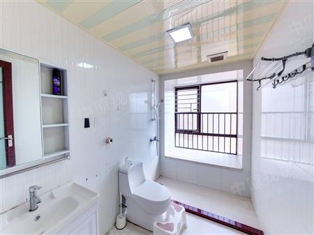 英郡年华花园（二期）-卫生间