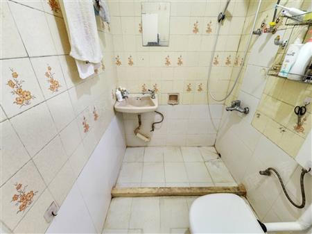 怡景花园-卫生间