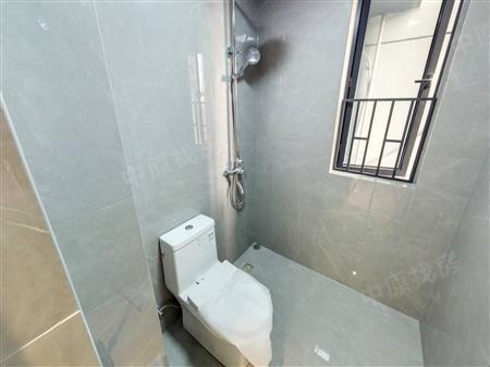 观山瑞苑-卫生间