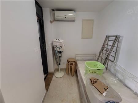 十五峯花园-次卧