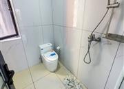 悦峰华府-卫生间