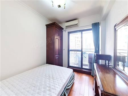 港中旅花园（二期）-次卧