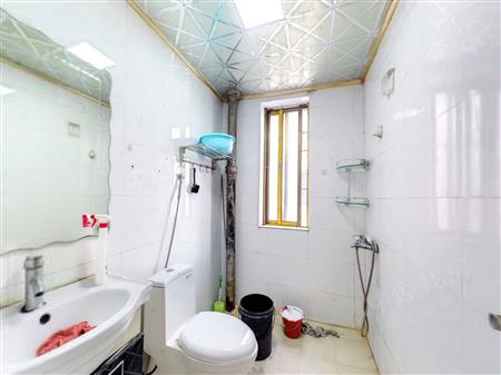 嘉华花园东区-卫生间