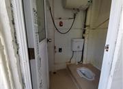 鹏基工业区-卫生间