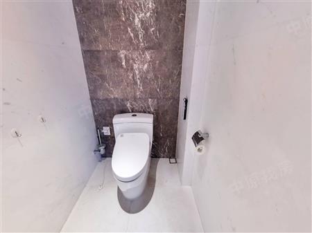 深业上城-卫生间