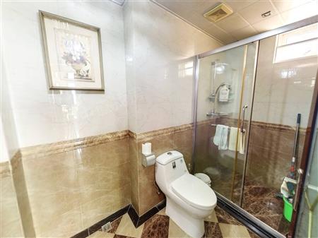 倚山花园（一期）-卫生间