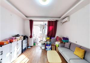 雷公岭大院，四房，育才一小三中，四海公园旁边。