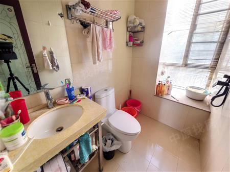 橄榄绿洲家园-卫生间