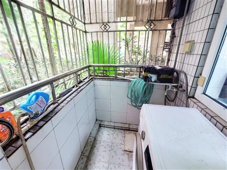 东方盛世花园-阳台