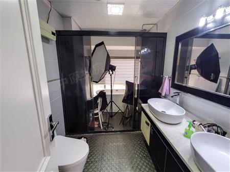 十五峯花园-卫生间