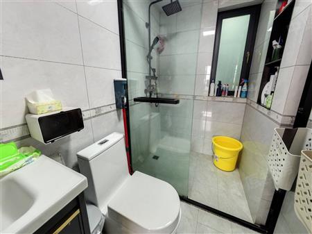 君胜熙珑山花园-卫生间