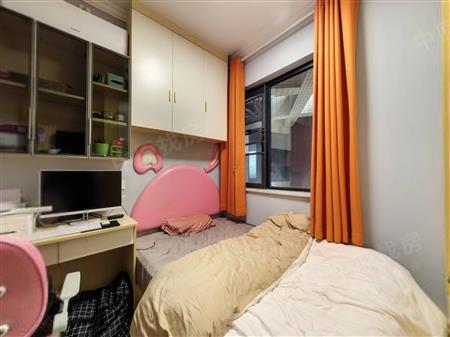 君胜熙珑山花园-次卧