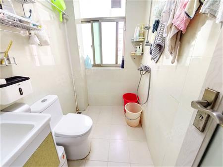 31区农贸市场-卫生间