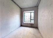 天鹅堡三期-次卧