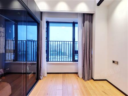 海上世界双玺花园三期-次卧