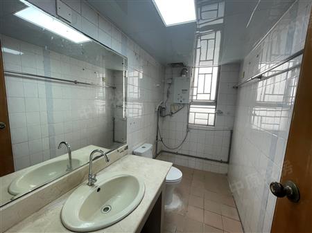 水务沙头角综合楼-卫生间