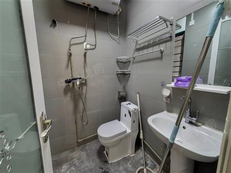 全海花园-卫生间