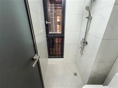 玺玥华府-卫生间