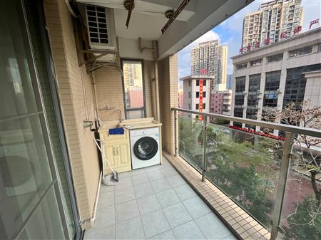 西湖林语名苑-阳台