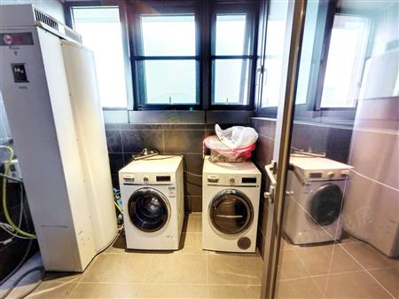 新天鹅堡一期-阳台