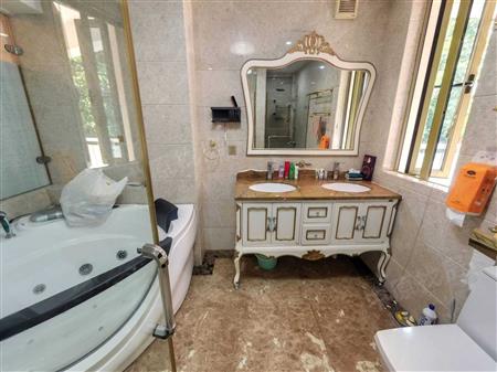 泛海拉菲花园（一期）-卫生间