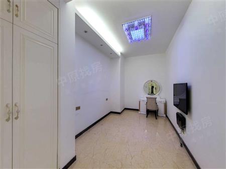 泛海拉菲花园（一期）-次卧