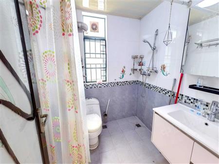 英伦名苑(三期)-卫生间