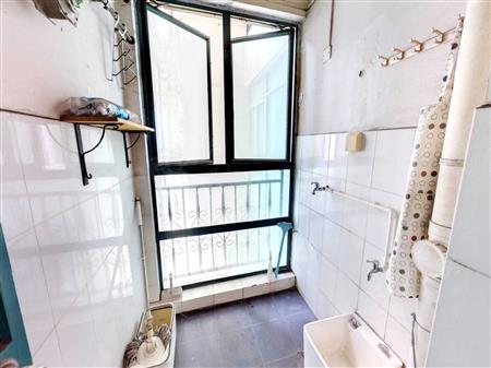 英伦名苑(三期)-阳台